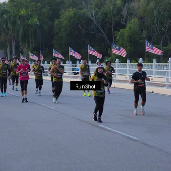 Runner Photo 7107401