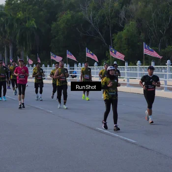 Runner Photo 7107405
