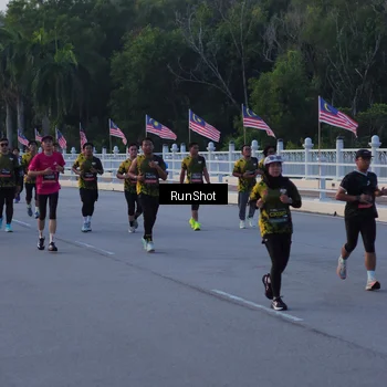 Runner Photo 7107407