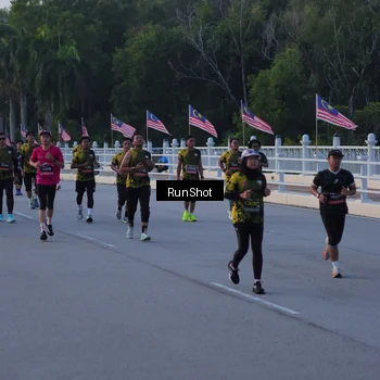 Runner Photo 7107409