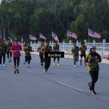 Runner Photo 7107414