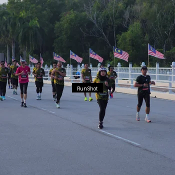 Runner Photo 7107415