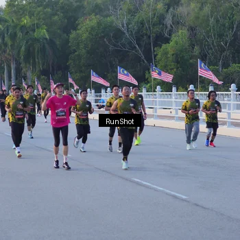 Runner Photo 7107418