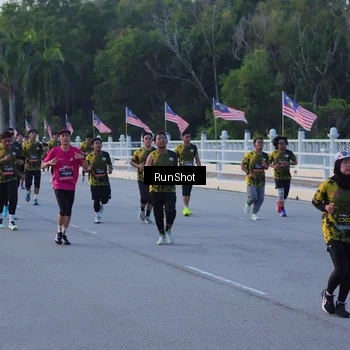 Runner Photo 7107422