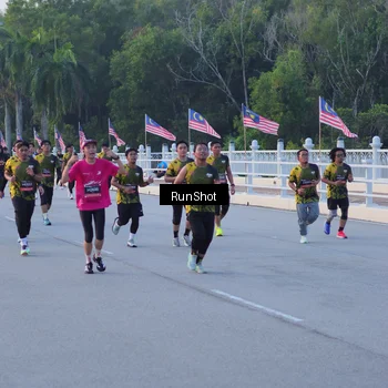 Runner Photo 7107424