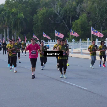 Runner Photo 7107428