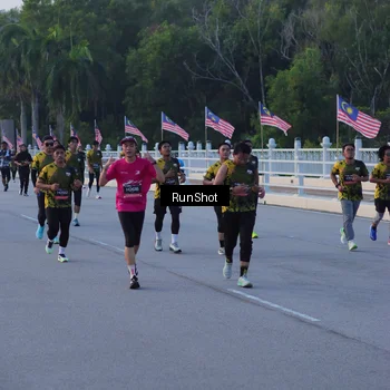 Runner Photo 7107429