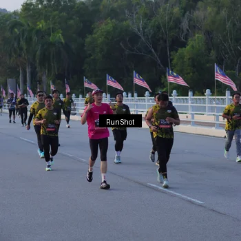 Runner Photo 7107430