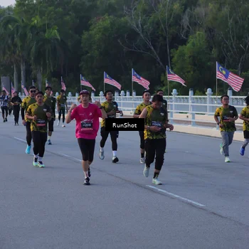 Runner Photo 7107431