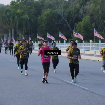 Runner Photo 7107436