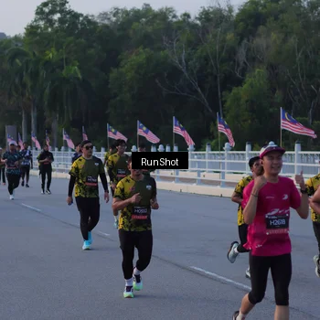 Runner Photo 7107454