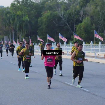 Runner Photo 7107455