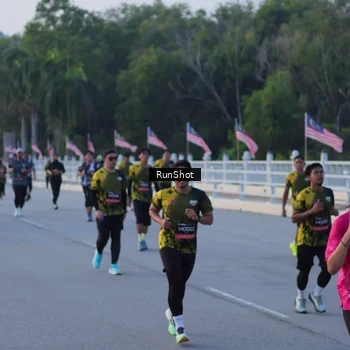 Runner Photo 7107459