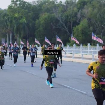 Runner Photo 7107469