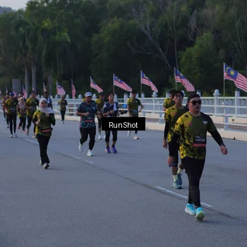 Runner Photo 7107485