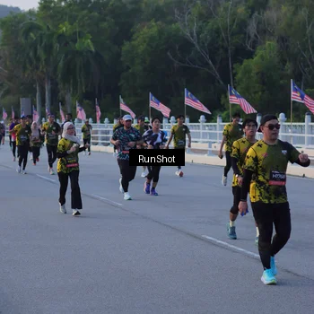 Runner Photo 7107491
