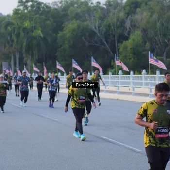 Runner Photo 7107494