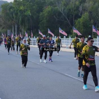 Runner Photo 7107497