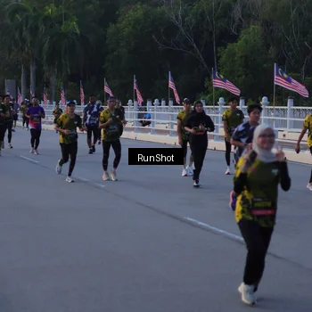 Runner Photo 7107513
