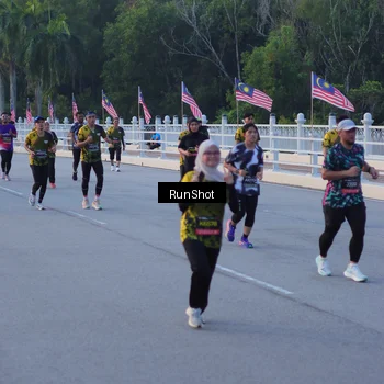Runner Photo 7107518