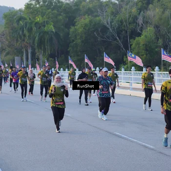 Runner Photo 7107531