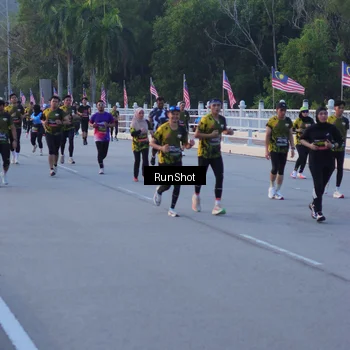 Runner Photo 7107539