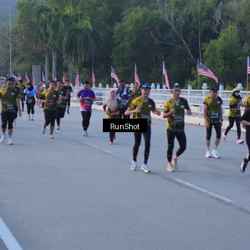 Runner Photo 7107542