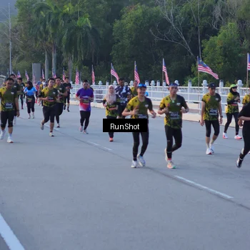 Runner Photo 7107548