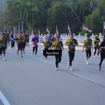Runner Photo 7107549