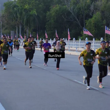 Runner Photo 7107558