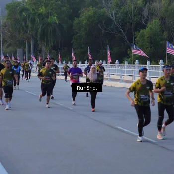 Runner Photo 7107559