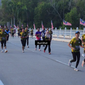 Runner Photo 7107562