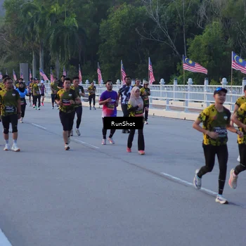 Runner Photo 7107568