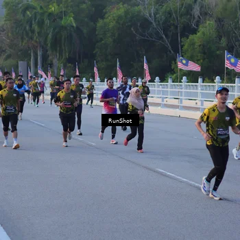 Runner Photo 7107569