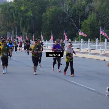 Runner Photo 7107570