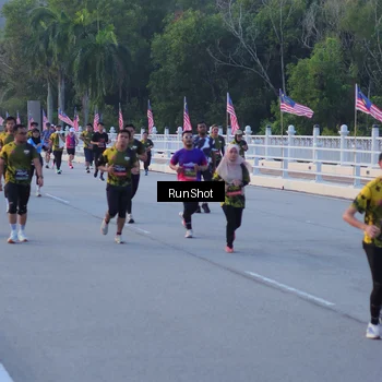 Runner Photo 7107579