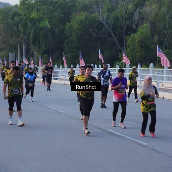 Runner Photo 7107584