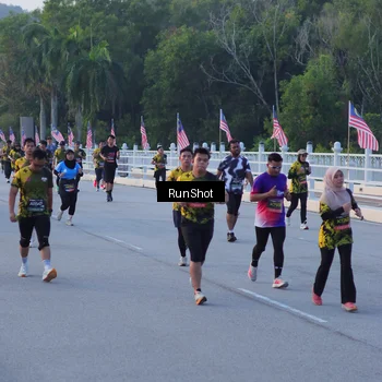 Runner Photo 7107587
