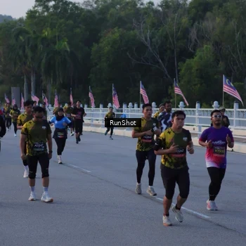 Runner Photo 7107594