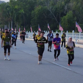 Runner Photo 7107600