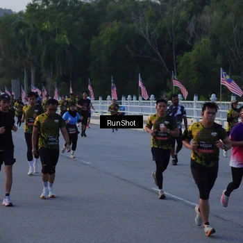 Runner Photo 7107602