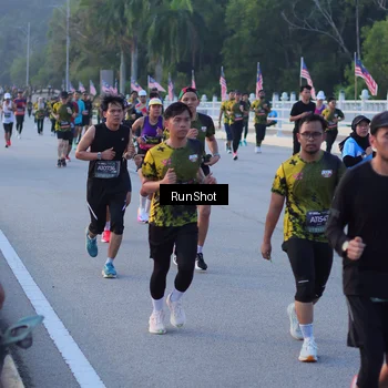Runner Photo 7107609