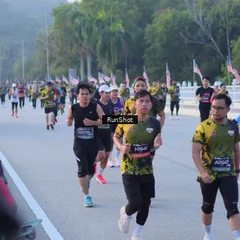 Runner Photo 7107613
