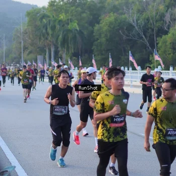 Runner Photo 7107618