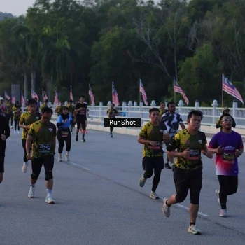 Runner Photo 7107619