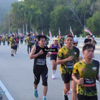 Runner Photo 7107629