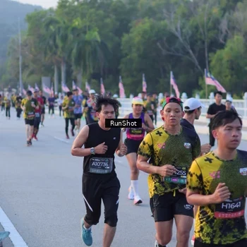 Runner Photo 7107630