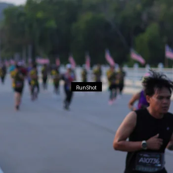 Runner Photo 7107640