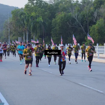 Runner Photo 7107653