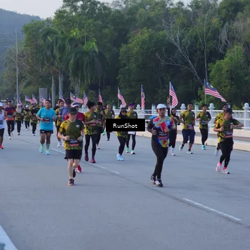 Runner Photo 7107659
